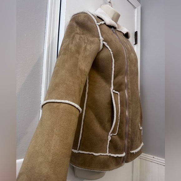 Present and Love Women’s Tan Sherpa-Lined Suede Jacket, Size S - Cozy & Stylish - Picture 3 of 13